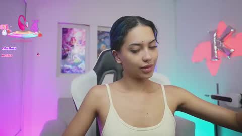 Kayra online show from November 4, 2025, 11:42 am