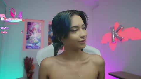 Kayra online show from November 18, 2025, 12:09 pm