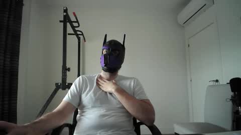 Snapshot of kaywolf89 chatting on March 14, 2026, 5:07 pm Neon online show from March 14, 2026, 5:07 pm