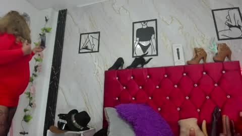 KAZSANDRAH online show from April 15, 2026, 5:03 am