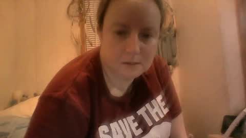 kcandler27 online show from October 29, 2025, 5:10 am