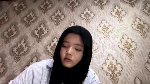 Snapshot of keeleylandrie chatting on January 19, 2026, 12:09 pm Kate online show from January 19, 2026, 12:09 pm