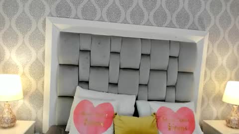 Keiira Fox online show from January 12, 2026, 11:26 am