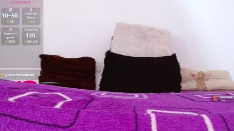 Snapshot of keilasweet1 chatting on January 15, 2025, 5:19 am keila online show from January 15, 2025, 5:19 am