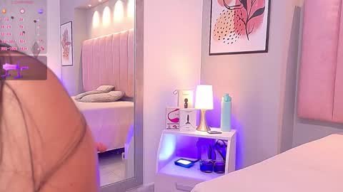 Snapshot of keily_ross1 chatting on February 18, 2026, 8:38 pm Keily Ross online show from February 18, 2026, 8:38 pm