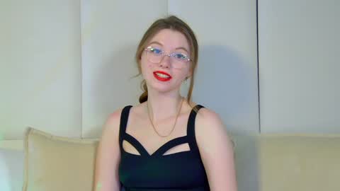 Keira online show from January 17, 2025, 4:06 am