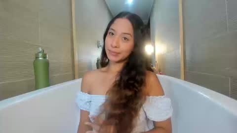 Snapshot of keiry_gonzalez11_aws chatting on September 11, 2025, 12:00 am keiry_gonzalez11_aws online show from September 11, 2025, 12:00 am
