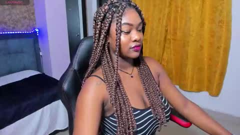 Keisha online show from December 18, 2025, 7:20 pm