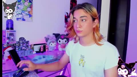 Snapshot of keita_moon chatting on November 6, 2025, 8:43 pm Keita moon online show from November 6, 2025, 8:43 pm