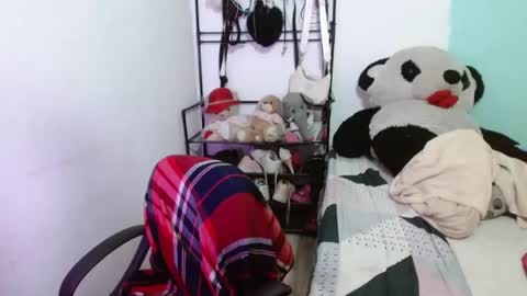 Snapshot of keity_russo03 chatting on December 17, 2025, 8:48 pm annie rosse16 online show from December 17, 2025, 8:48 pm