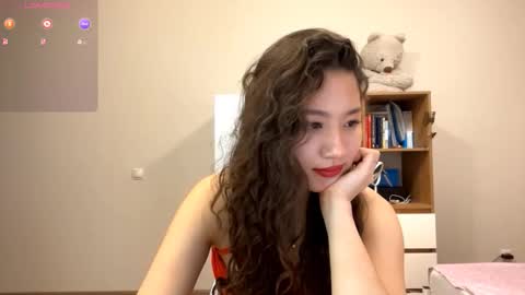 Kely online show from November 13, 2025, 2:27 pm