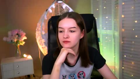 kelliebanshe online show from May 9, 2026, 8:19 am