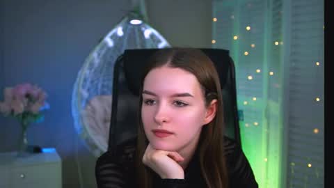 kelliebanshe online show from May 11, 2026, 12:22 pm
