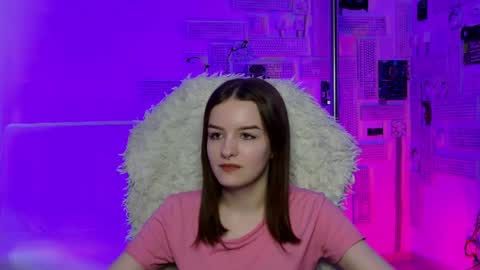 kelliebanshe online show from May 15, 2026, 8:32 am