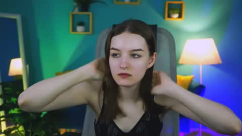 kelliebanshe online show from May 19, 2026, 8:53 am
