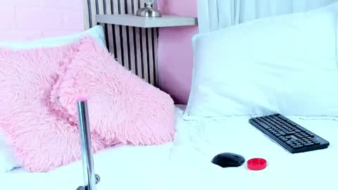 kelly_666 online show from April 12, 2026, 3:22 am