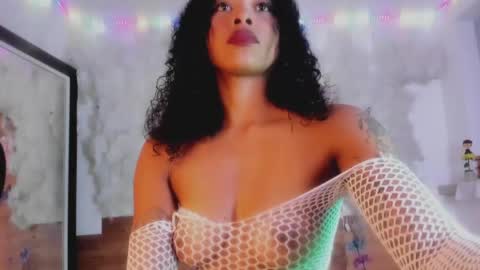 kelly__thomson online show from February 11, 2025, 9:46 pm