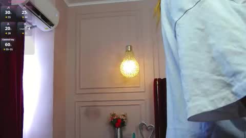 Kelly online show from October 18, 2025, 9:32 am