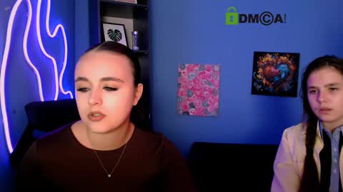 kelly_may1 online show from November 5, 2025, 12:38 pm