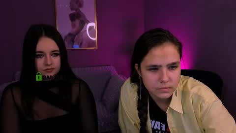 kelly_may1 online show from November 6, 2025, 11:33 am