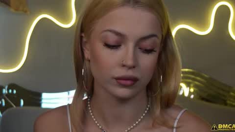 Snapshot of kelly_peachpiee chatting on September 28, 2025, 5:24 am Kelly online show from September 28, 2025, 5:24 am