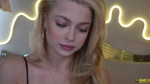 Snapshot of kelly_peachpiee chatting on September 30, 2025, 5:45 am Kelly online show from September 30, 2025, 5:45 am