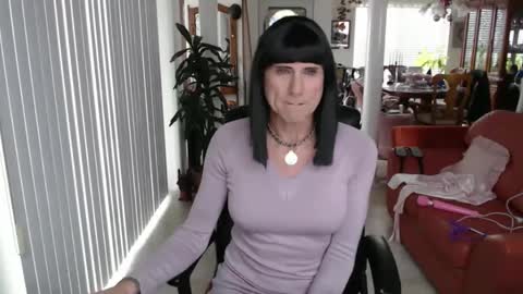 kellyanne Lynn but please call me fucktoy online show from November 3, 2025, 4:30 pm