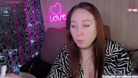 Snapshot of kellycrystall chatting on January 18, 2026, 8:51 am kellycrystall online show from January 18, 2026, 8:51 am