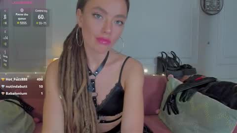 KellyFouler online show from February 9, 2025, 5:11 pm