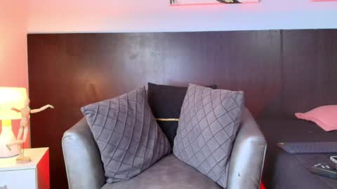 Snapshot of kellylust_ chatting on April 2, 2026, 7:44 pm Kelly online show from April 2, 2026, 7:44 pm