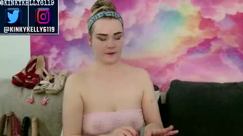 Snapshot of kellylynn76 chatting on September 18, 2025, 2:02 am kellylynn76 online show from September 18, 2025, 2:02 am