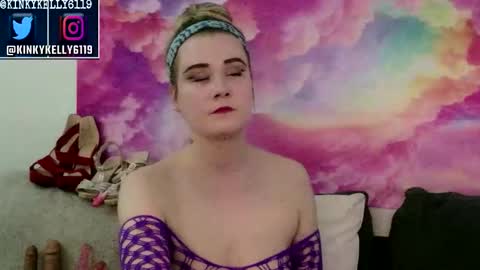 Snapshot of kellylynn76 chatting on October 23, 2025, 1:05 am kellylynn76 online show from October 23, 2025, 1:05 am
