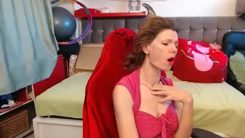 kelly online show from October 28, 2025, 10:08 am