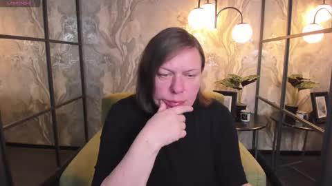 Kelly online show from February 10, 2025, 1:22 pm