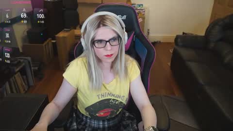 Snapshot of kelseycobalt chatting on December 19, 2025, 9:44 pm kelseycobalt online show from December 19, 2025, 9:44 pm