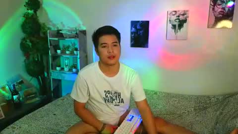 Snapshot of keltcumx chatting on March 1, 2026, 4:42 pm keltcumx online show from March 1, 2026, 4:42 pm