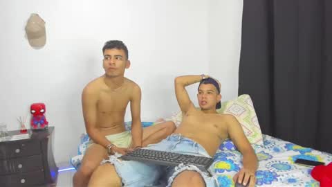 Snapshot of kelvin_hot276 chatting on October 31, 2025, 1:17 am kelvin_hot276 online show from October 31, 2025, 1:17 am