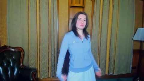 Snapshot of kemberlyrobeza chatting on May 17, 2026, 7:54 pm Lina online show from May 17, 2026, 7:54 pm