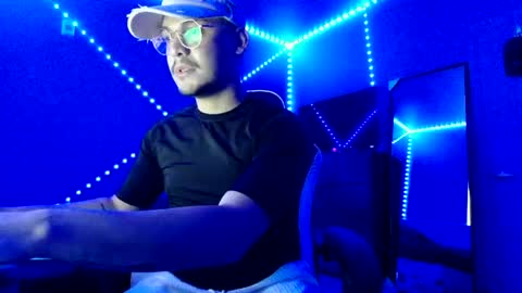 Snapshot of ken24_ chatting on September 30, 2025, 1:43 am Ken24 online show from September 30, 2025, 1:43 am