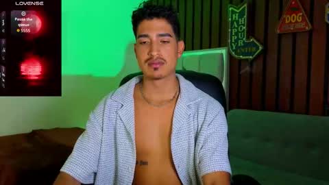 Snapshot of ken_blaker chatting on November 11, 2025, 6:41 pm ken_blaker online show from November 11, 2025, 6:41 pm