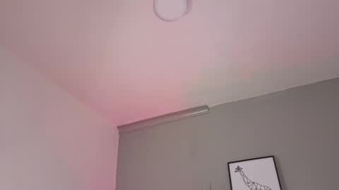   online show from October 28, 2025, 11:47 am