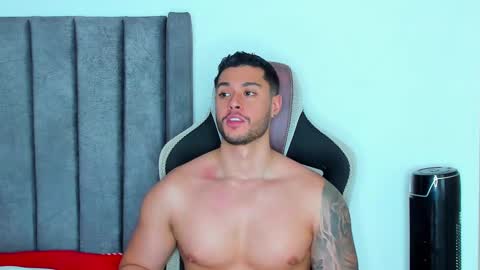 ken_mailik online show from February 1, 2025, 6:32 am