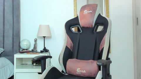 ken_mailik online show from April 24, 2026, 11:18 pm