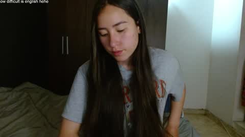 Snapshot of kendal_di chatting on February 6, 2025, 12:11 am kendal_di online show from February 6, 2025, 12:11 am