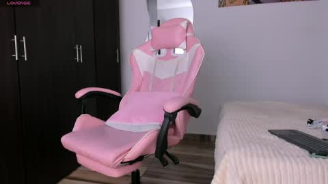 Aleja3 online show from April 15, 2026, 7:58 pm