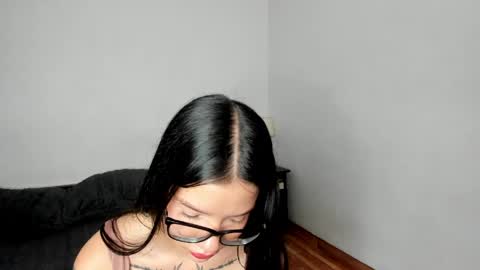 Kendal online show from March 26, 2026, 2:55 pm