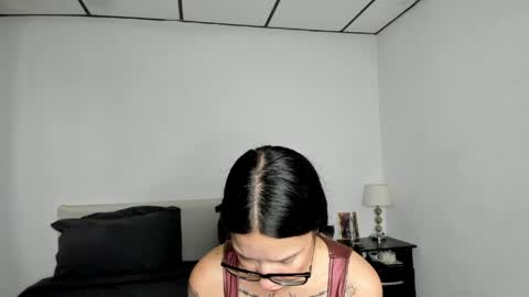 Kendal online show from April 17, 2026, 2:20 pm