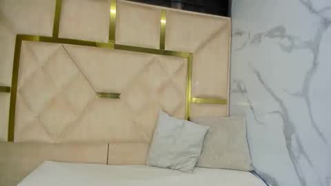 kendall69__ online show from November 26, 2025, 12:17 pm