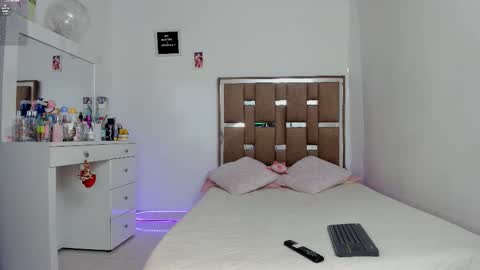 Kendall ewers online show from November 9, 2025, 11:36 pm