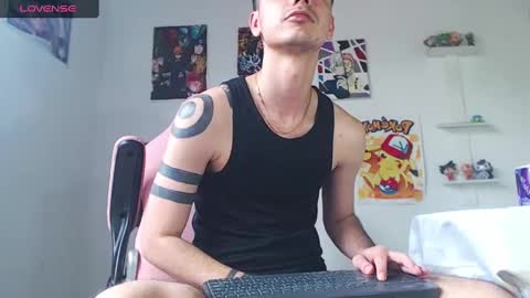 Snapshot of kendall_ros chatting on December 29, 2024, 7:32 pm kendall ross online show from December 29, 2024, 7:32 pm